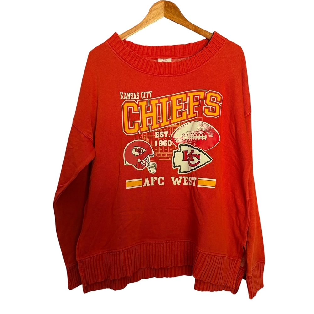 Kansas City Chiefs Red Ribbed Hem Graphic NFL Teens Sweatshirt Large 11/13 *NWT*